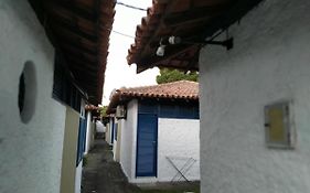 Aluguel de Flats condomínio Bangalô em Cabo Frio - BLOCO 15 APT 103